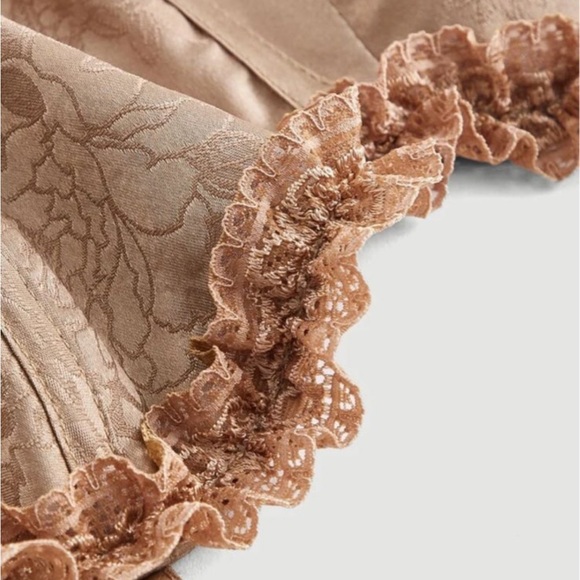 jacquard frill lace trim top💕 - Picture 4 of 6